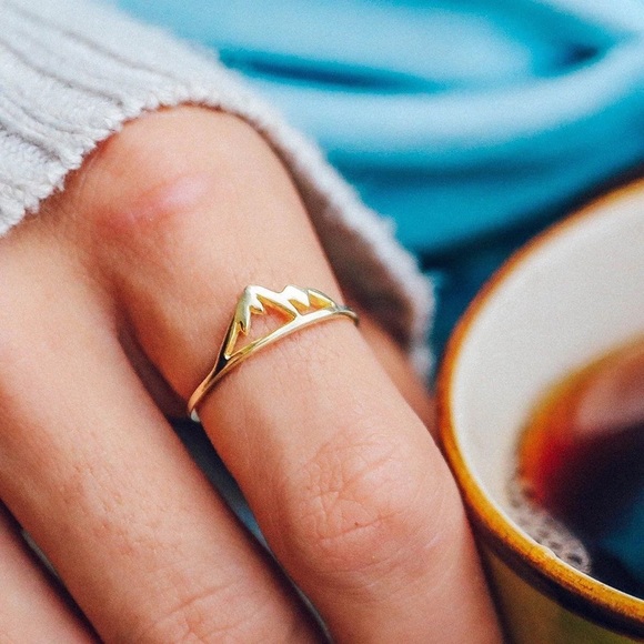 Pura Vida Jewelry - Pura Vida Sierra Gold Ring